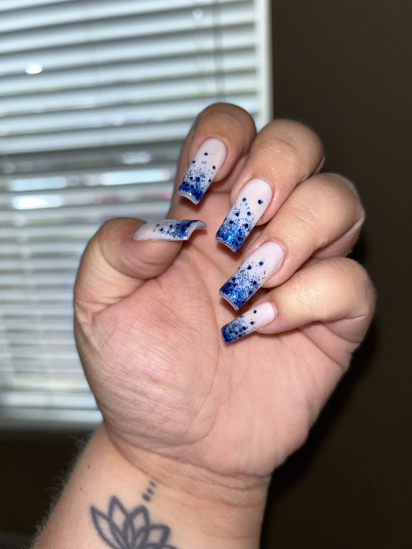DA-VI NAILS nail photo 4